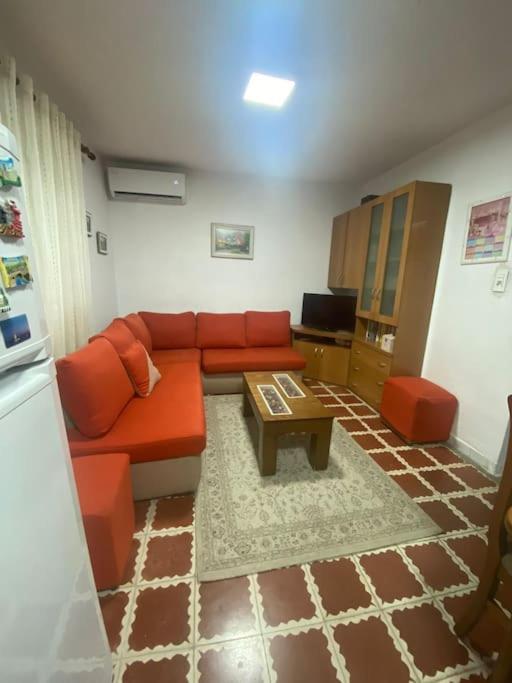 Сasa de vacaciones Traditional House Tirana