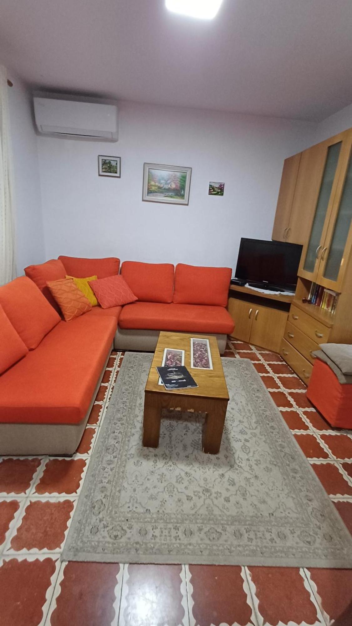 Сasa de vacaciones Traditional House Tirana